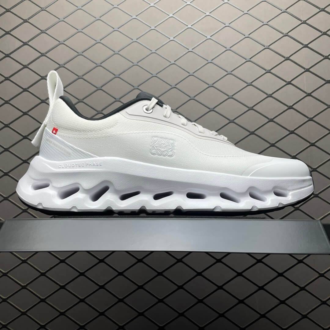 Lw x ON Cloudtilt 2.0 (Unisex)