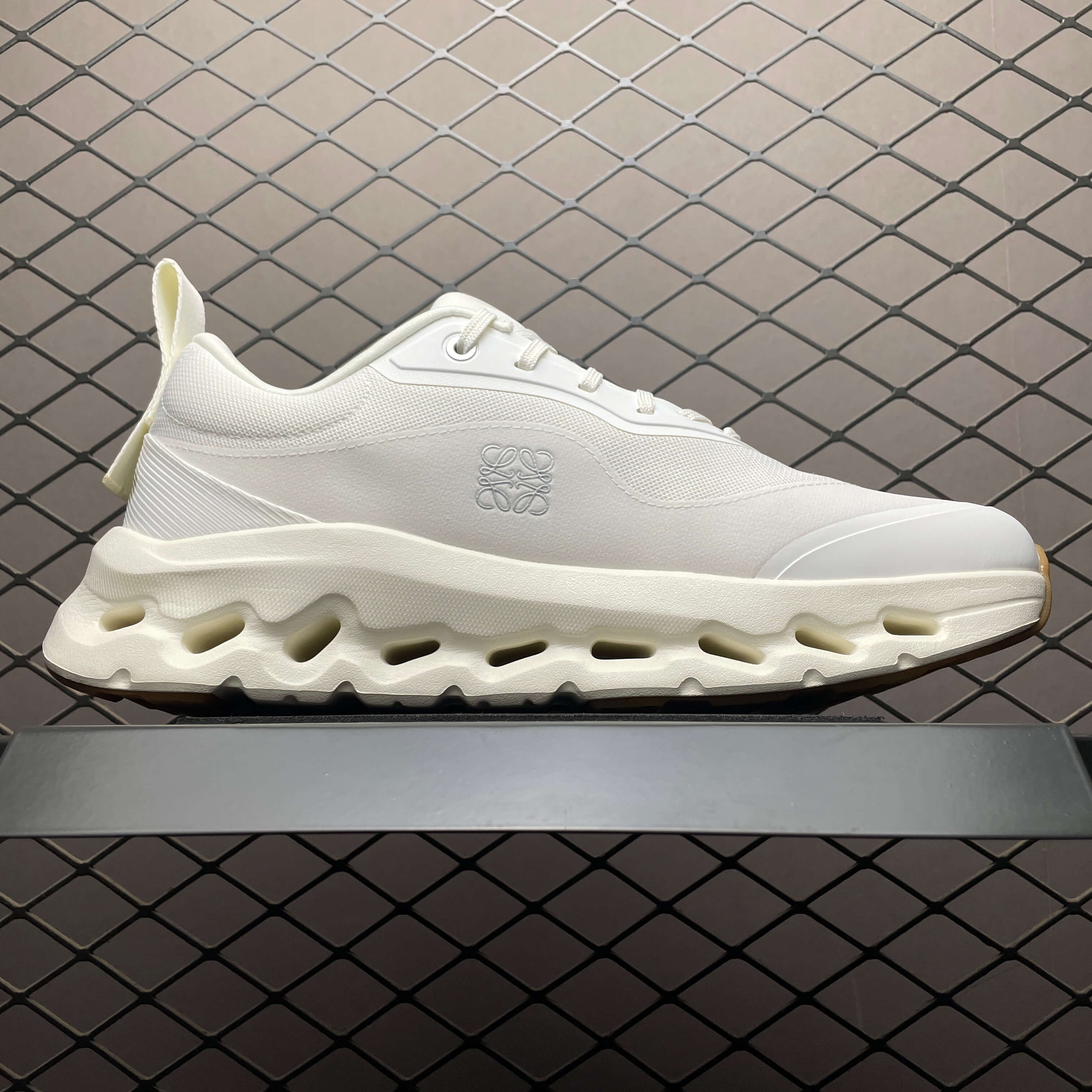Lw x ON Cloudtilt 2.0 (Unisex)