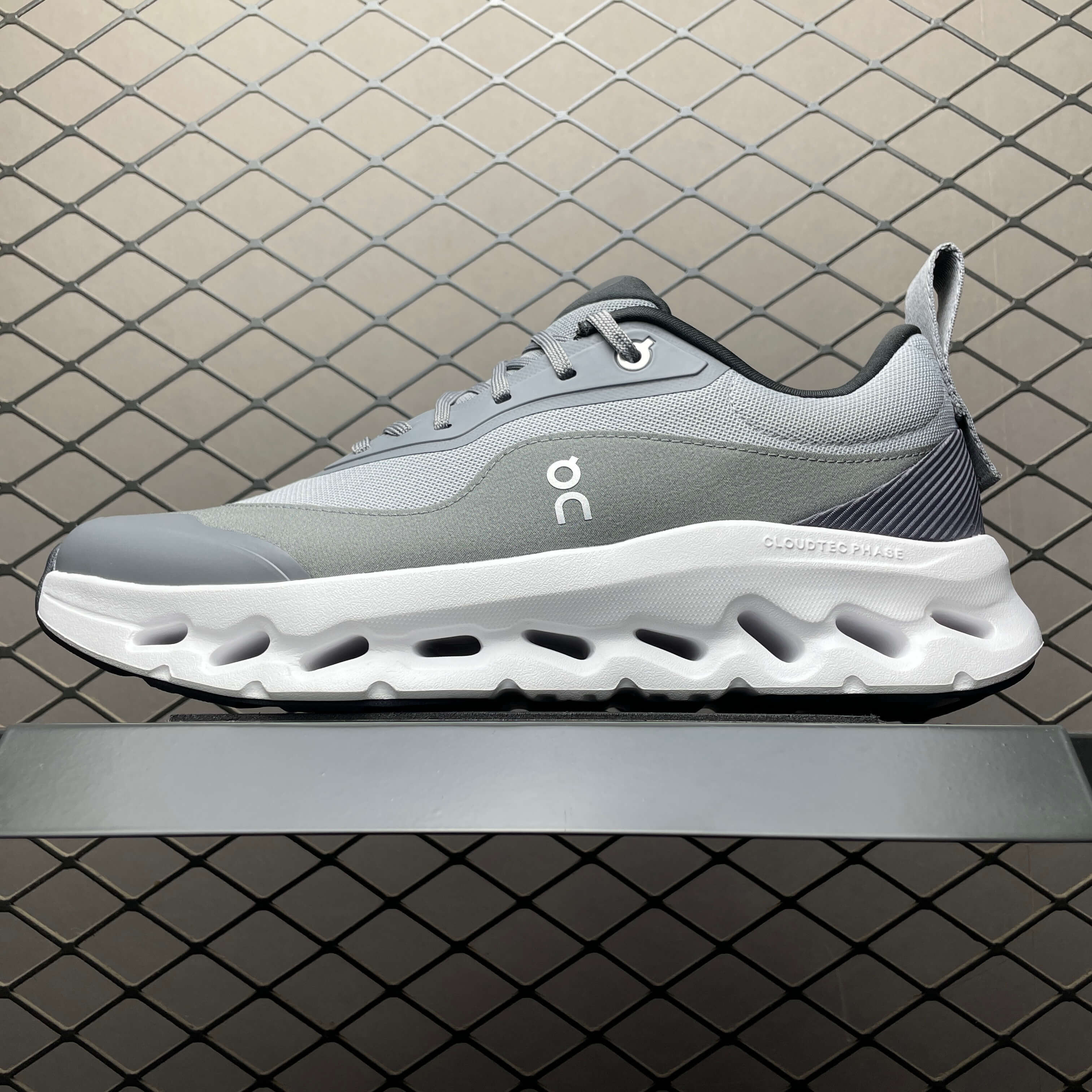 Lw x ON Cloudtilt 2.0 (Unisex)